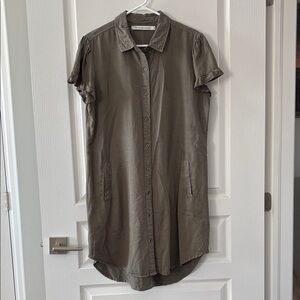 Standard Grace Shirt Dress – Size Medium